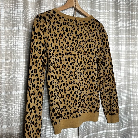 J. Crew Teddie Crewneck Sweater in Leopard Print Small - Picture 5 of 12
